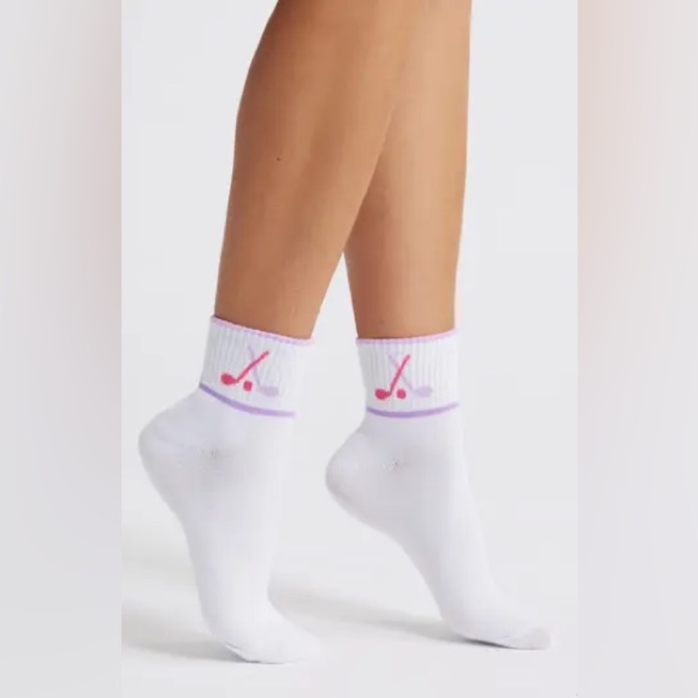 NWT STEMS Golf Maeve Ankle Socks - 2 Pairs
One Size (5-11)